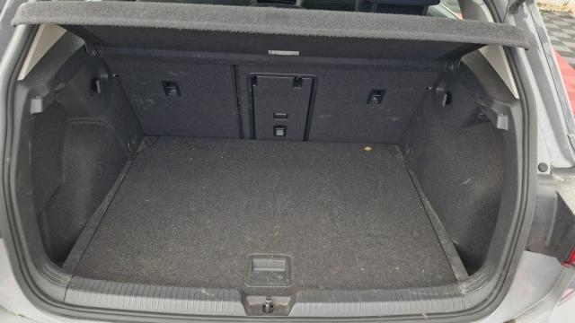 Volkswagen Golf image 5