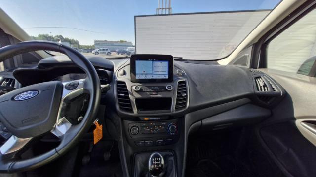 Ford Transit Connect image 7