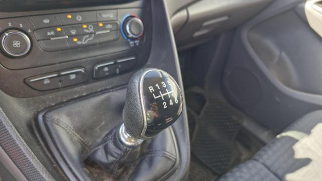 Ford Transit Connect image 6