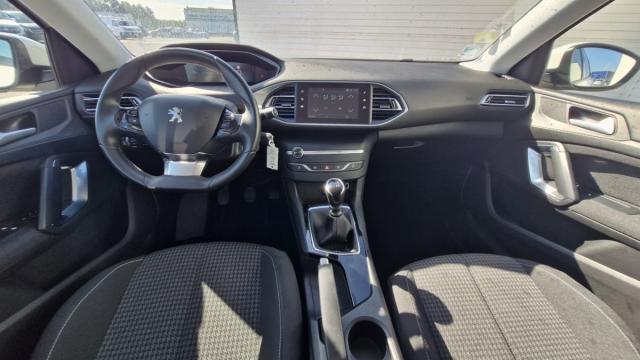 Peugeot 308 image 7
