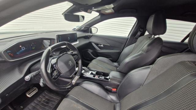 Peugeot 208 image 6