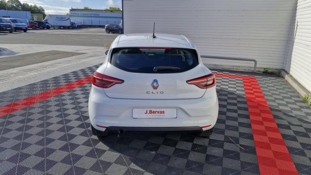 Renault Clio image 9