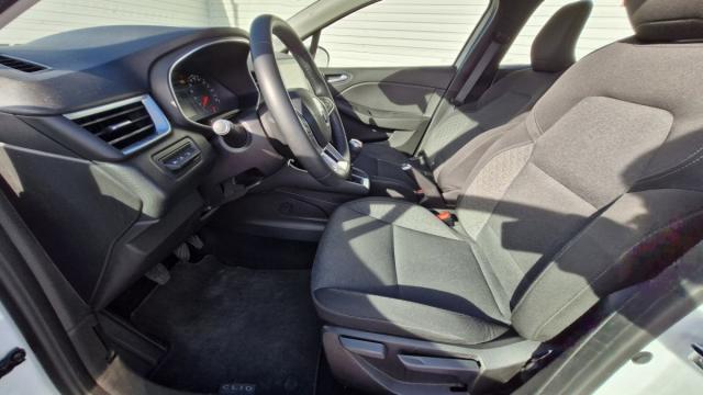 Renault Clio image 1