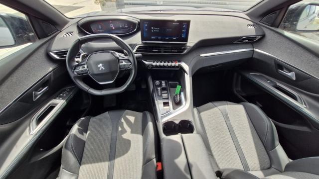 Peugeot 5008 image 9