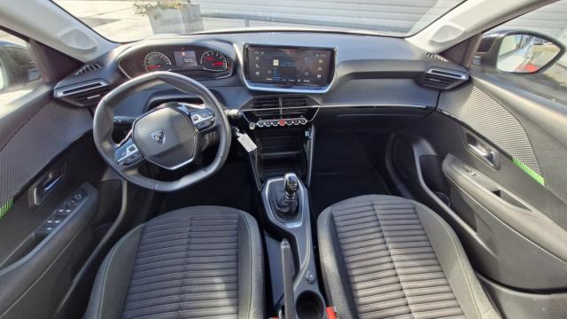 Peugeot 208 image 3