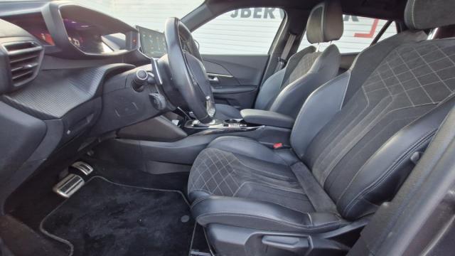 Peugeot 2008 image 8
