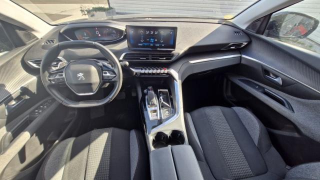 Peugeot 5008 image 9