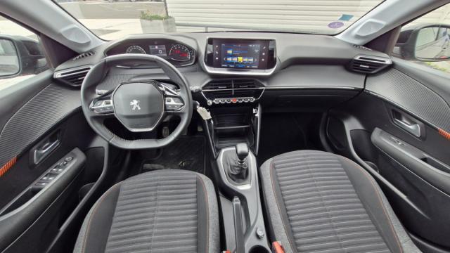 Peugeot 208 image 5
