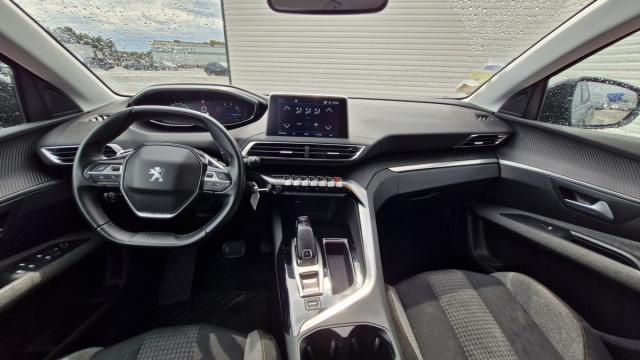 Peugeot 3008 image 3