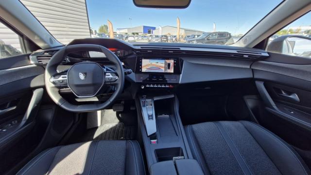 Peugeot 308 image 2