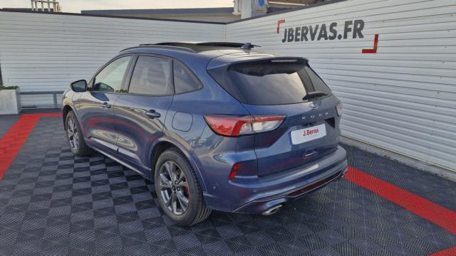 Ford Kuga image 9