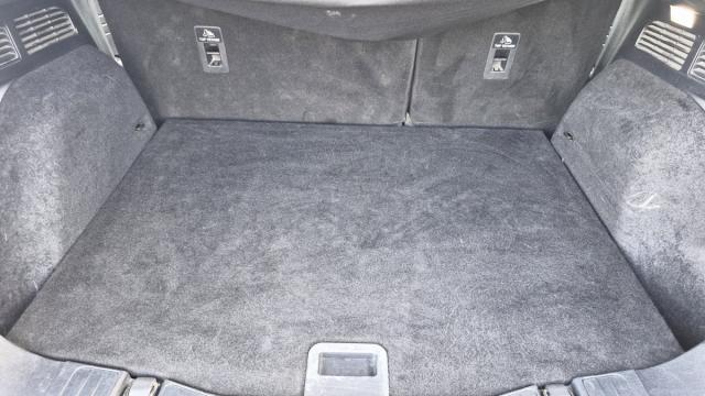 Ford Kuga image 5