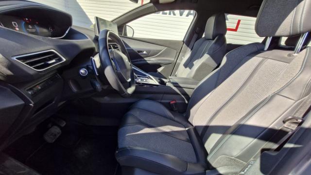 Peugeot 5008 image 2