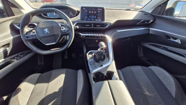 Peugeot 3008 image 1