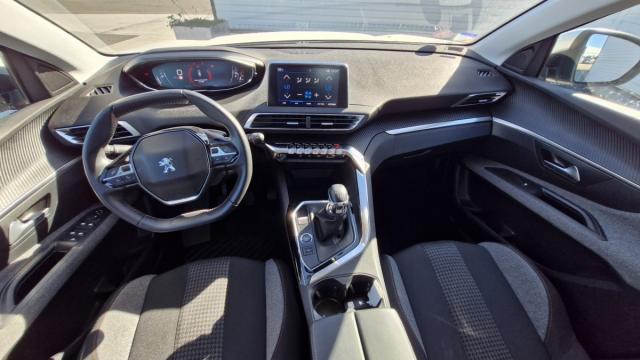 Peugeot 3008 image 4