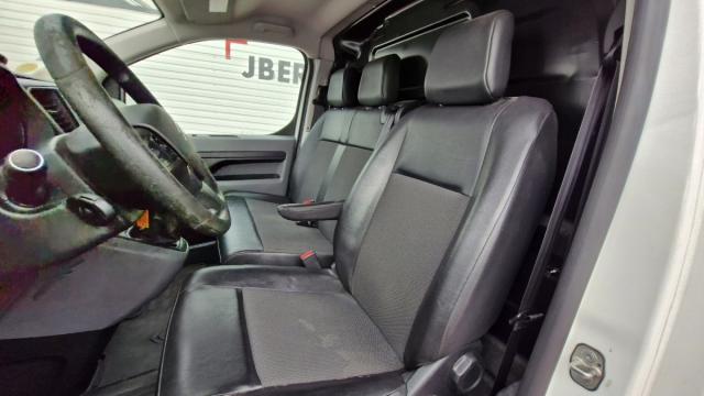 Citroen Jumpy image 6