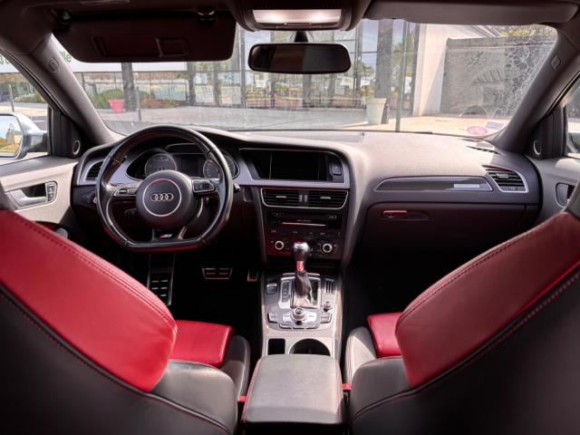 Audi S4 Avant image 2
