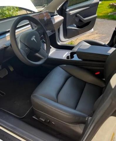 Tesla Model 3 image 1