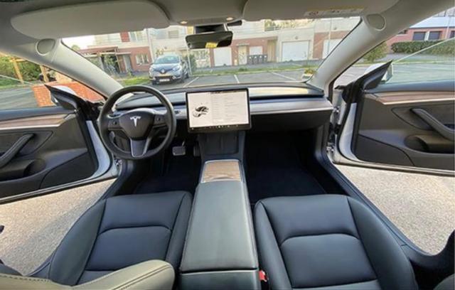 Tesla Model 3 image 3