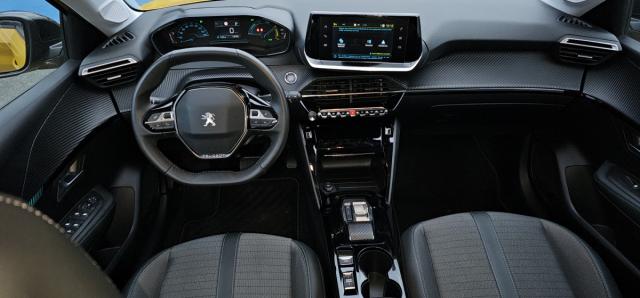 Peugeot 208 image 7