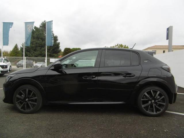 Peugeot 208 image 8