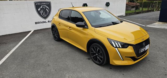 Peugeot 208 image 1