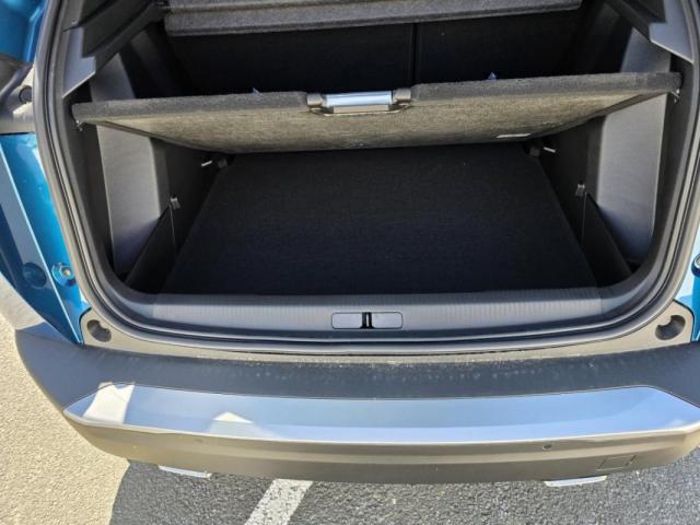 Peugeot 2008 image 9