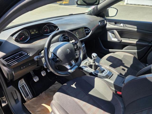 Peugeot 308 image 8