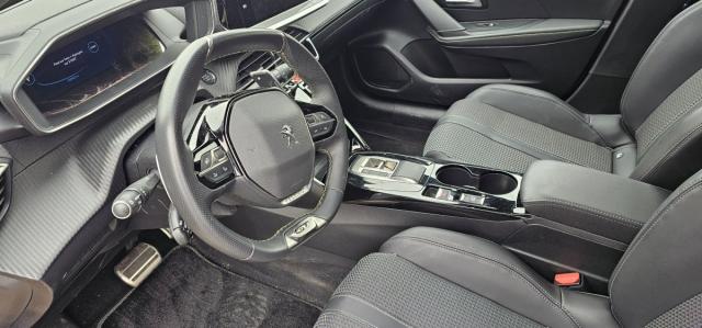 Peugeot 208 image 4