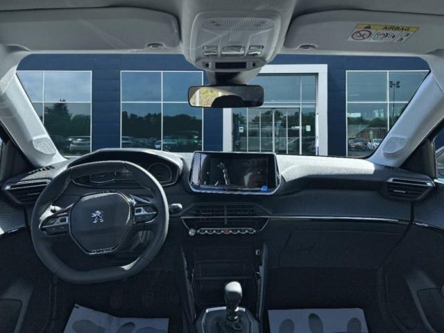Peugeot 208 image 1