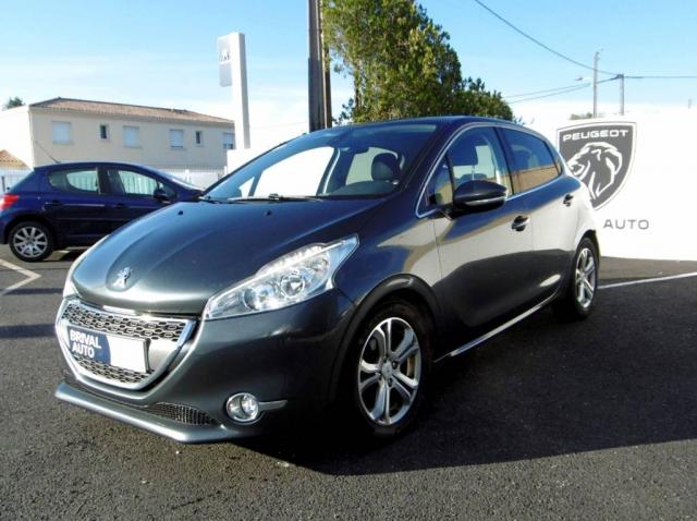 Peugeot 208 1.6 E-Hdi 115 Féline