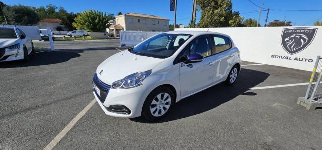 Peugeot 208 1.0 Puretech 68 Like 5 Portes (mai 2016) (co2 102)
