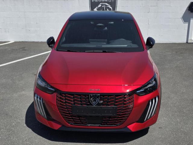 Peugeot 208 image 8
