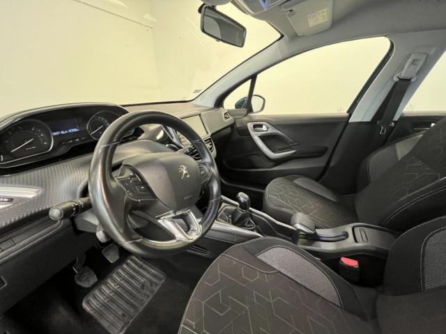 Peugeot 2008 image 7