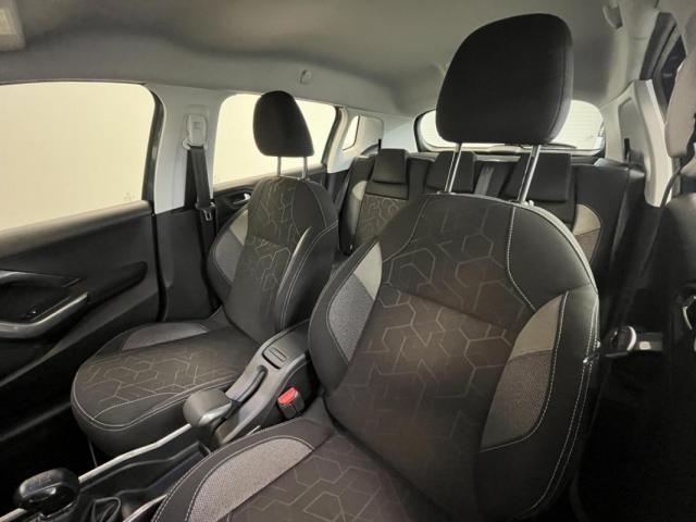 Peugeot 2008 image 4