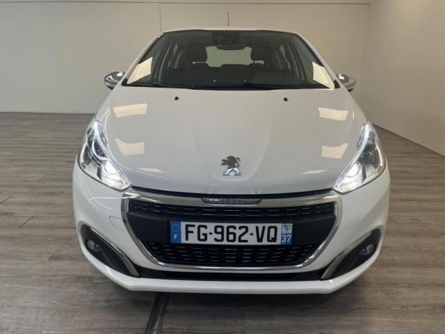 Peugeot 208 image 6