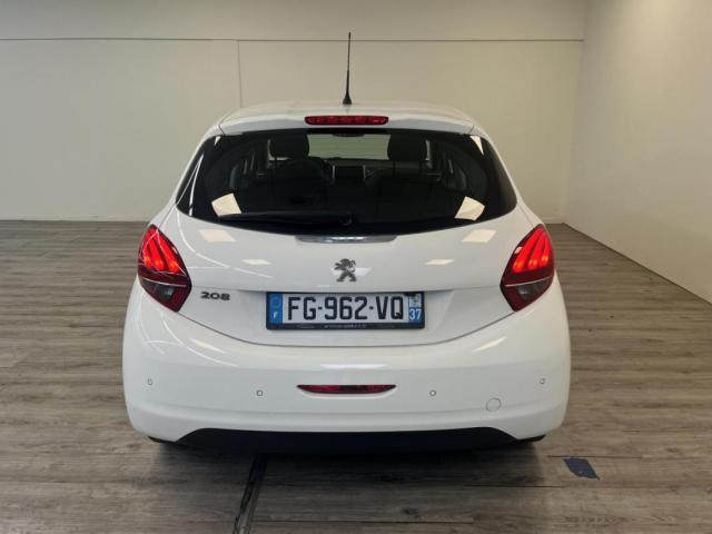 Peugeot 208 image 4