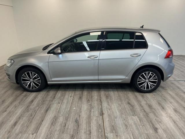 Volkswagen Golf image 6