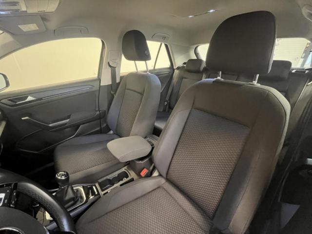 Volkswagen T-Roc image 9