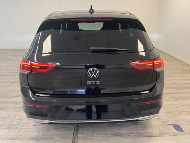 Volkswagen Golf image 4