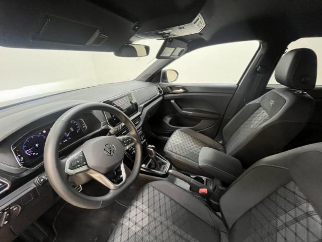 Volkswagen T-Cross image 1