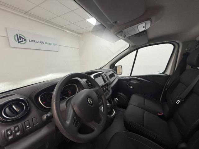 Renault Trafic image 9