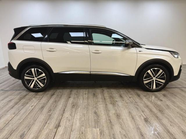 Peugeot 5008 image 3
