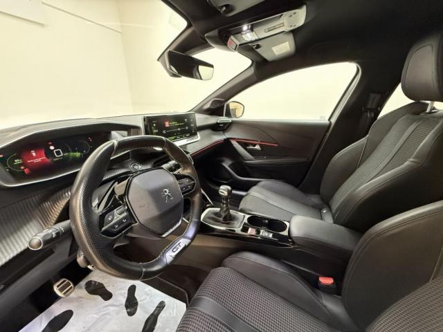 Peugeot 208 image 5