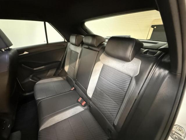 Volkswagen T-Roc image 6