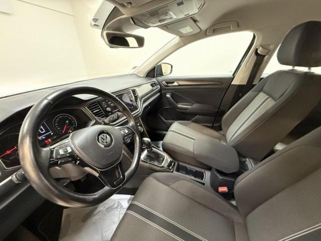 Volkswagen T-Roc image 8