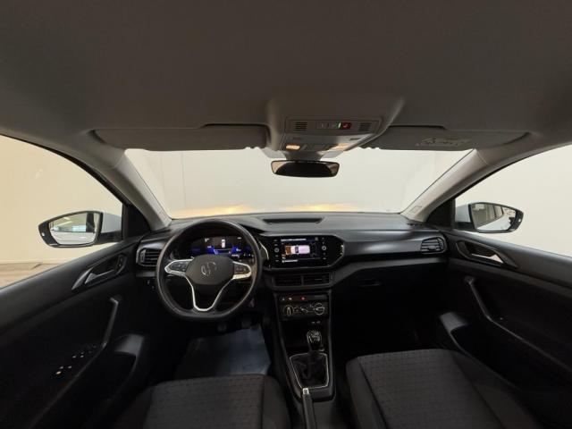 Volkswagen T-Cross image 2