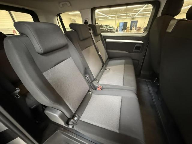 Peugeot Traveller image 1