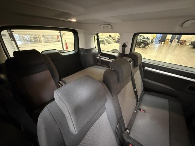 Peugeot Traveller image 7