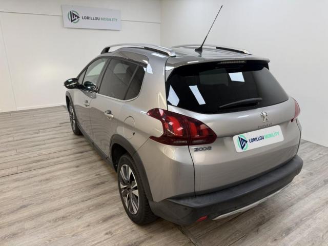 Peugeot 2008 image 2